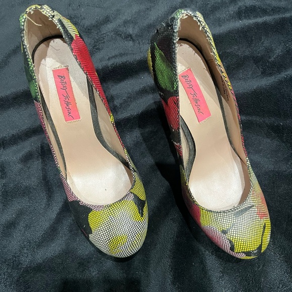 Betsy Johnson Heels - Picture 1 of 6